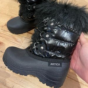 Brand New kids snow boots